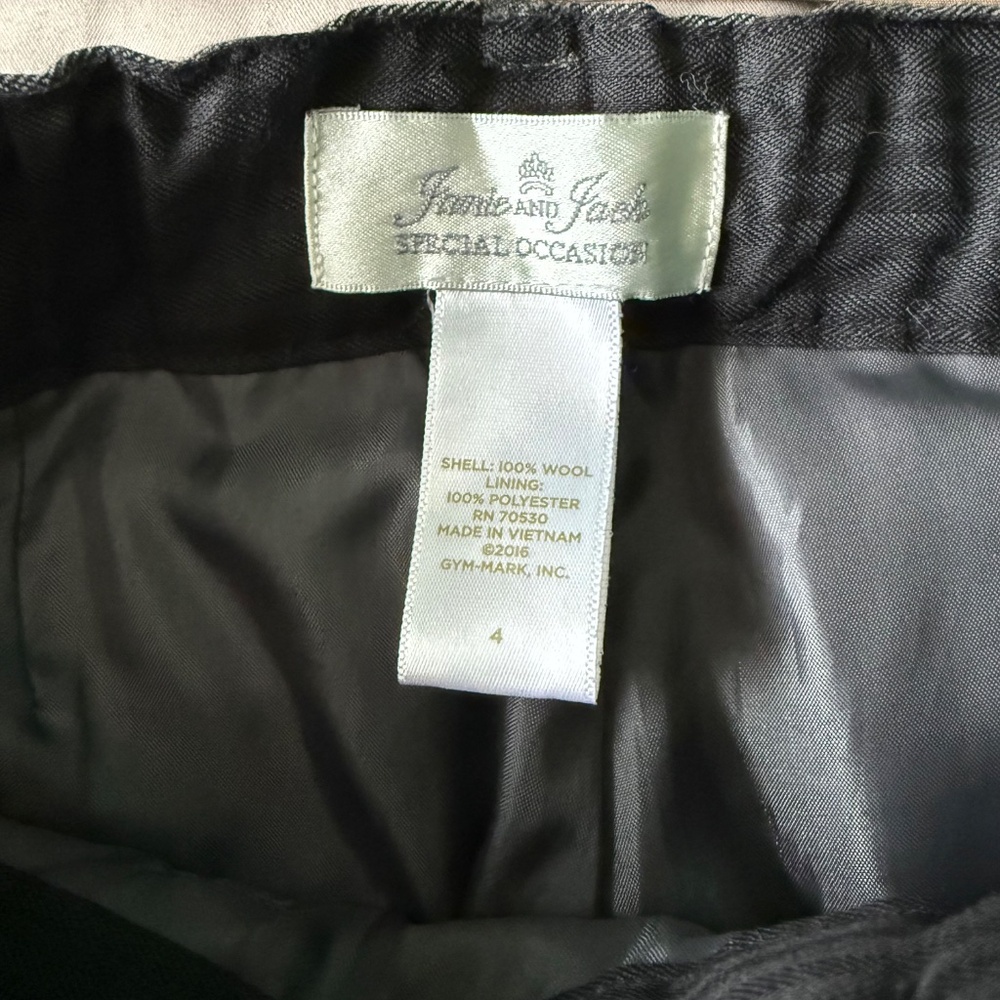 Janie and Jack Boys Charcoal Gray Blazer with Matching Cap - Picture 9 of 12